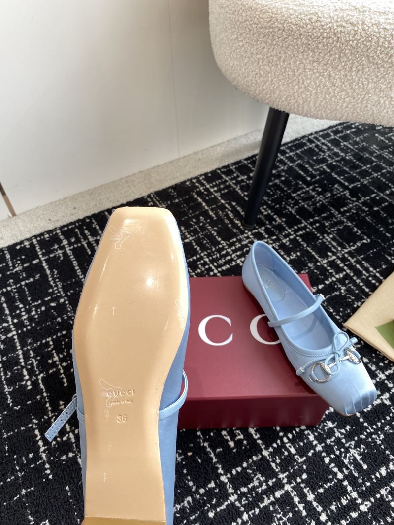 Gucci Flat Shoes